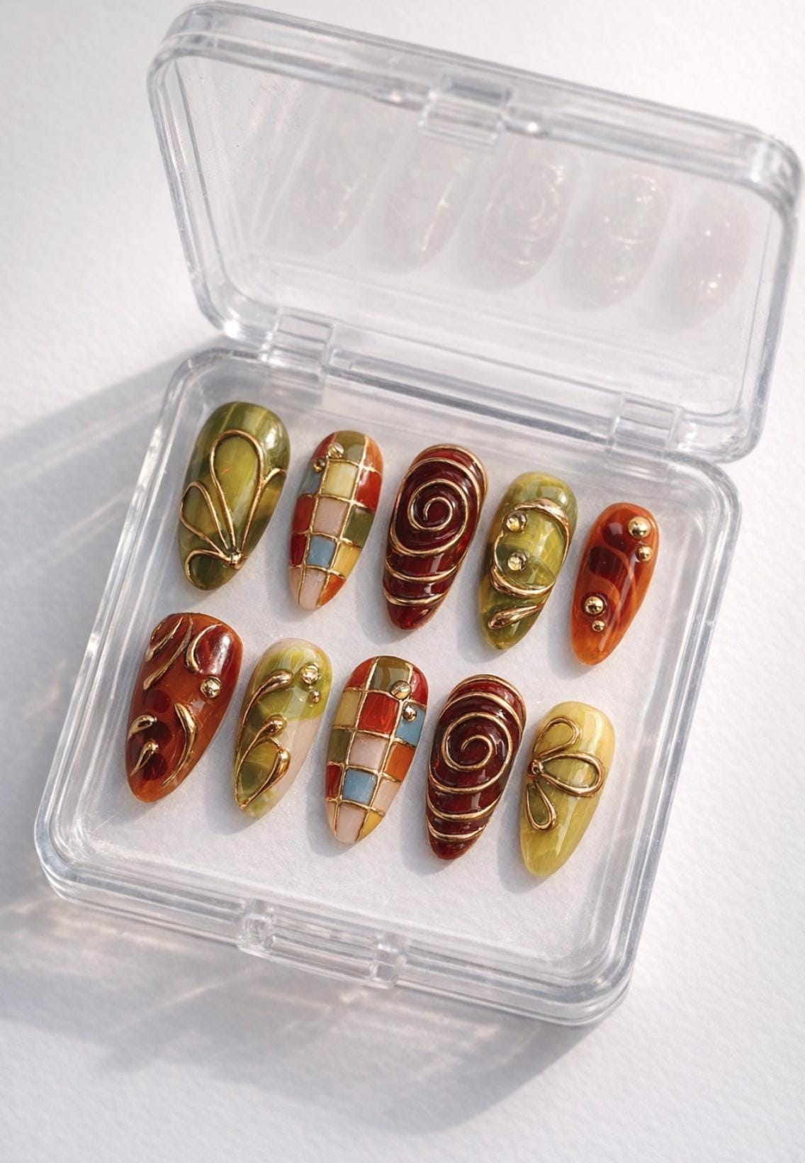 Amber Glass press-on Nails; Autumn Jelly Nails.