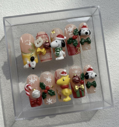 Christmas Snoopy press-on Nails; Cute Cartoon Snoopy.