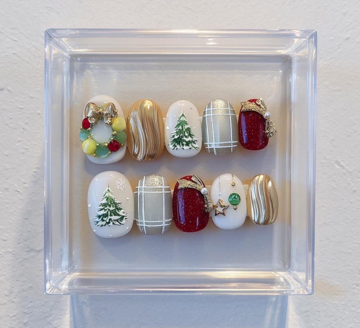 Christmas Tree and Wreath press-on Nails; Elegant Holiday Nail Set.