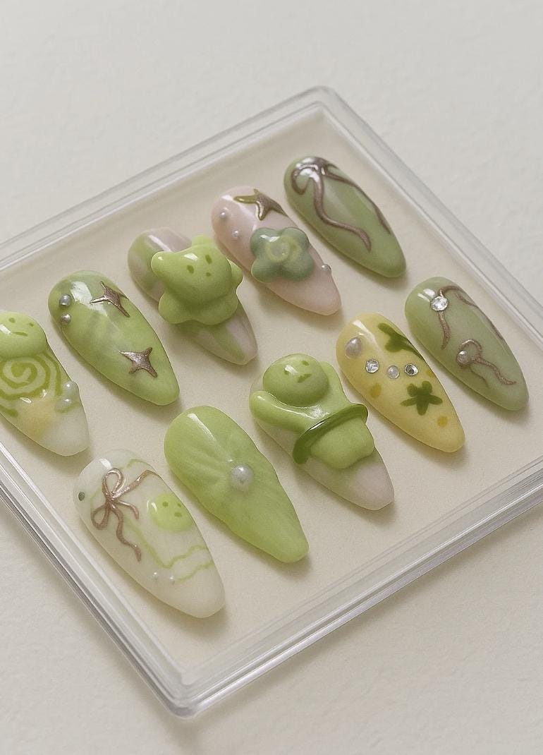 Kawaii Green Pastel press-on Nails: 3D Alien, Stars, Pearls, Y2K Harajuku.