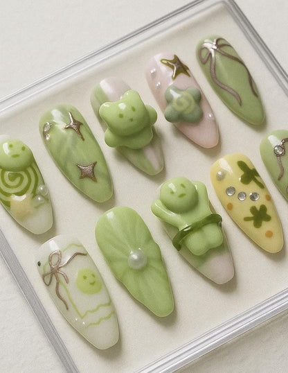 Kawaii Green Pastel press-on Nails: 3D Alien, Stars, Pearls, Y2K Harajuku.