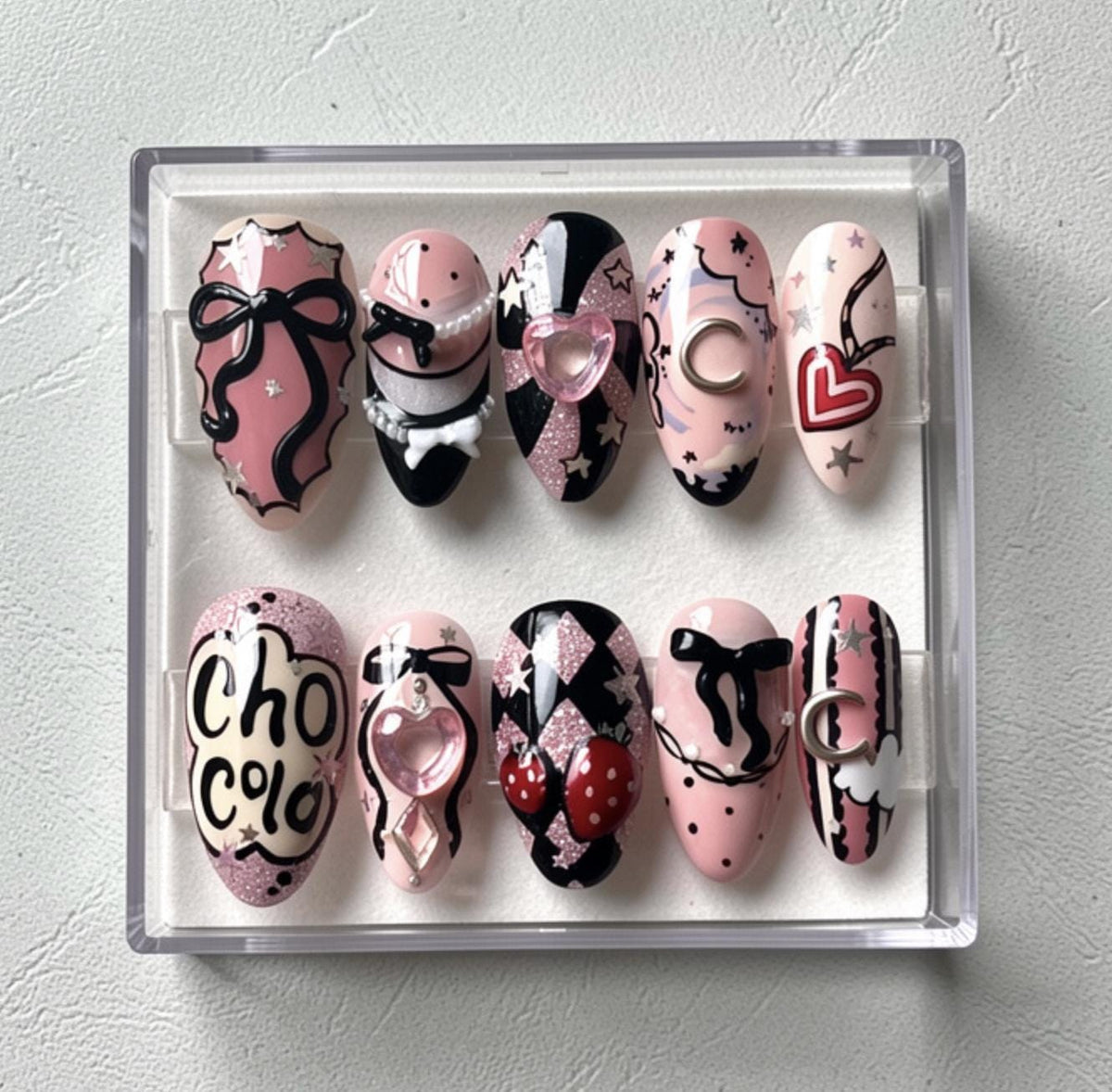 Magical Girl press-on Nails; Sweet Heart Bow Nails.