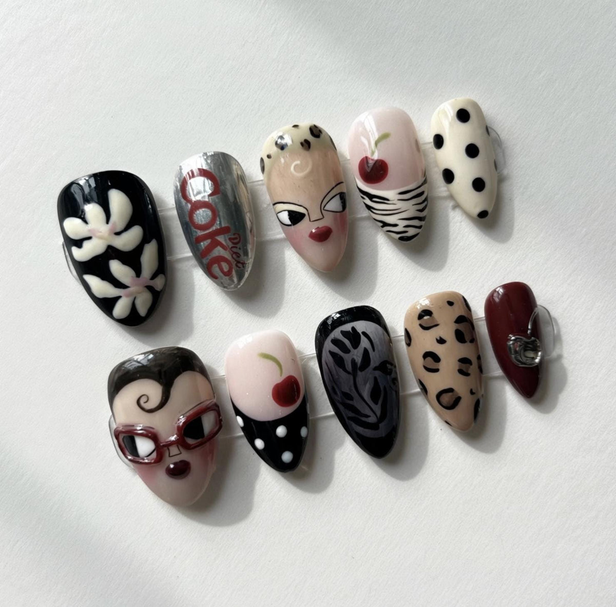 Retro Pin Up press-on Nails; Vintage Pop Girl Nails.