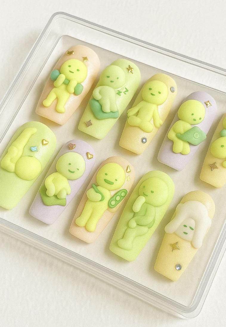 Smiski 3D press-on Nails: Kawaii Kidcore Y2K Fake Nails.